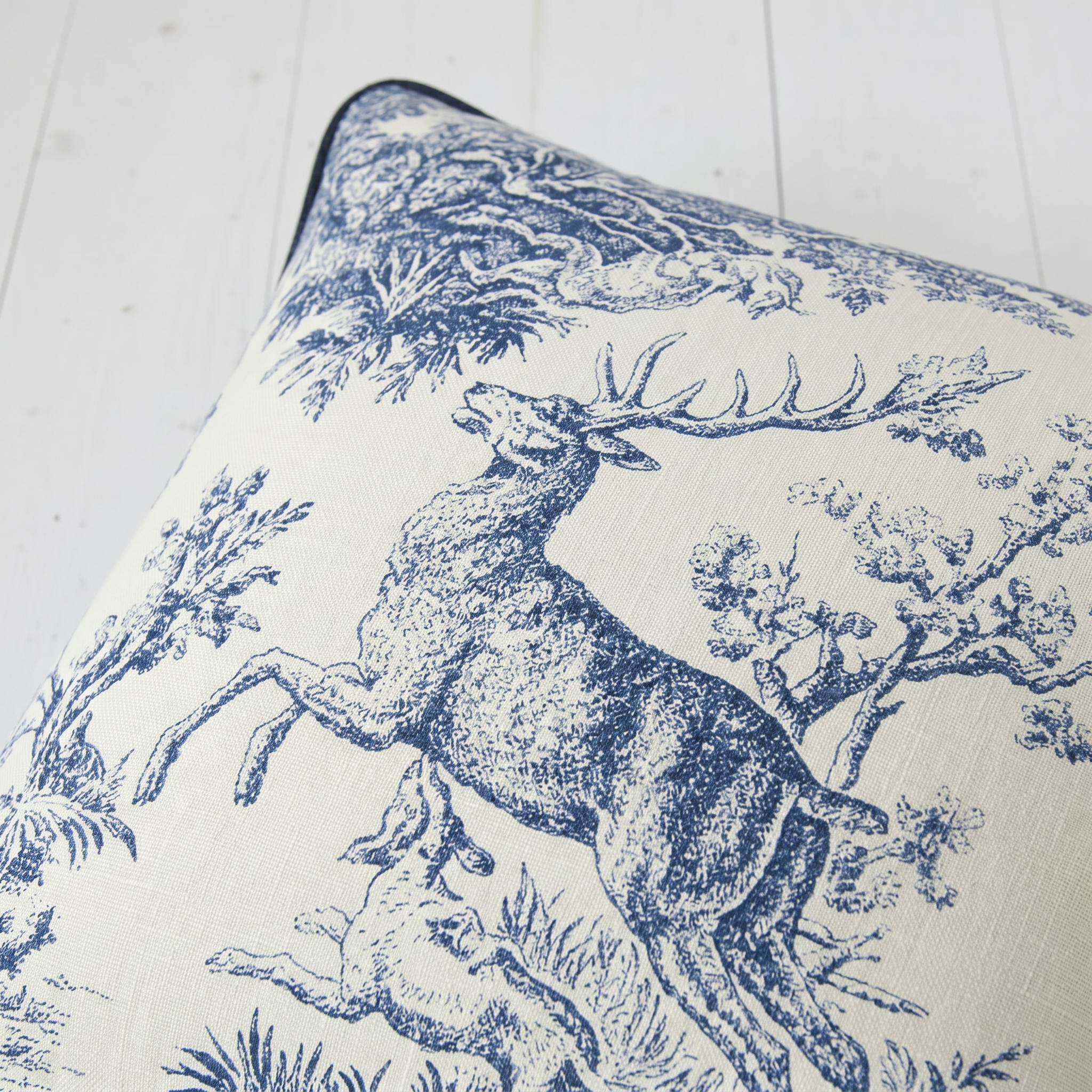 Cerf Bleu French Twill Cotton Cushion Cover | 16×16 Inch
