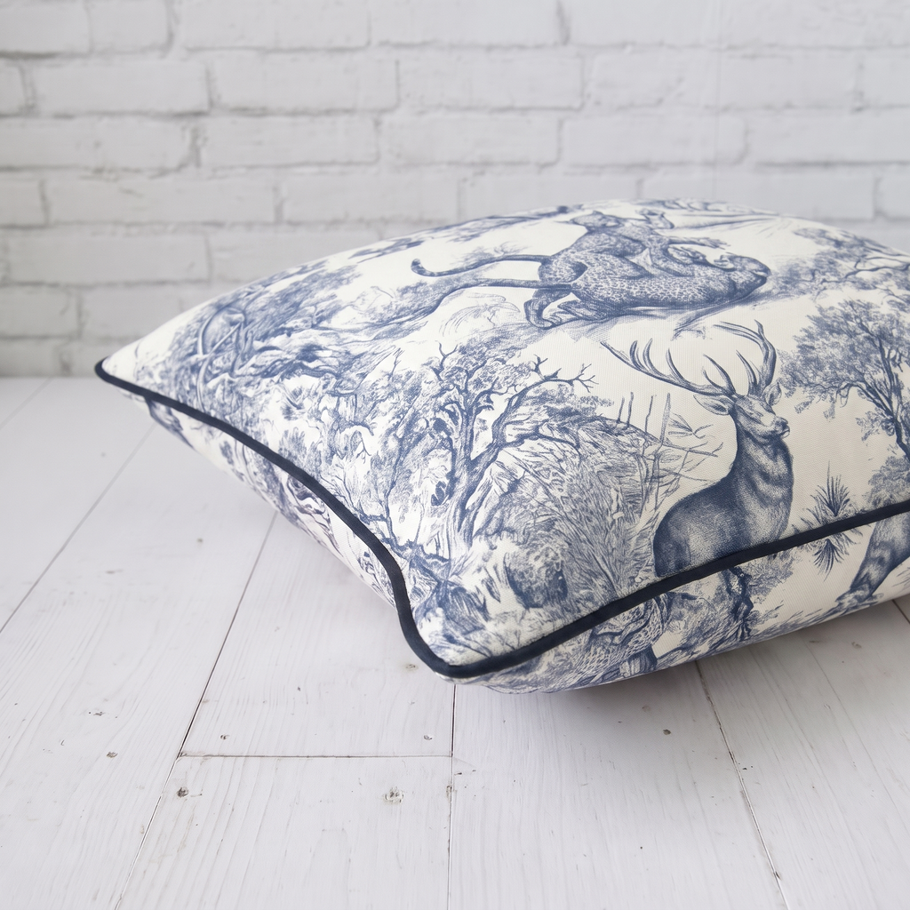 Bleu Léopard French Twill Cotton Cushion Cover | 16×16 Inch |